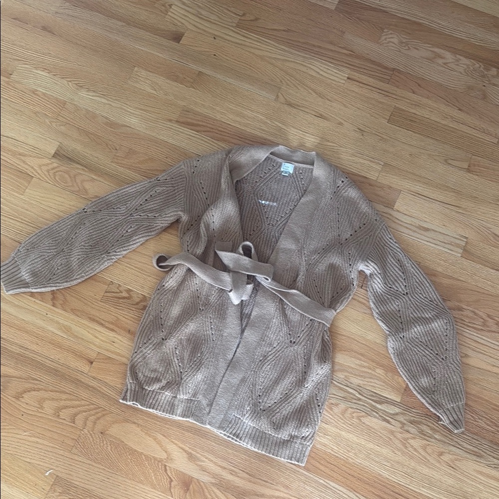 Cozy brown/tan sweater